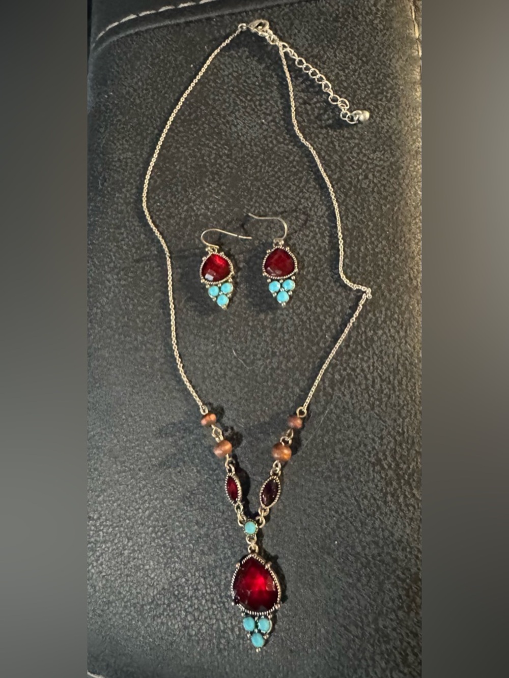 Avon Red and Turquoise Teardrop Necklace & Earring Set